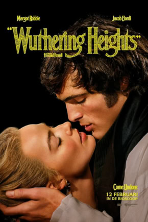 Poster van de film "Wuthering Heights" met hoofdpersonen in een romantisch moment.