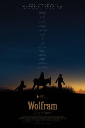 Filmposter van Wolfram met silhouetten van cowboys en paarden tegen een ondergaande zon, met de namen van de cast en crew.