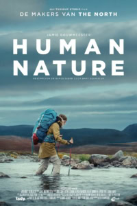 Film poster voor Human Nature met een wandelaar in een bergachtig landschap en een rivier, geschikt voor een bioscoopwebsite.