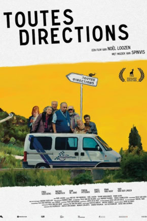 Filmposter voor 'Toutes Directions' met een groep mensen naast een witte bus en een wegwijzer, kleurrijk ontwerp, filmfestival logo, Nederlandse film.