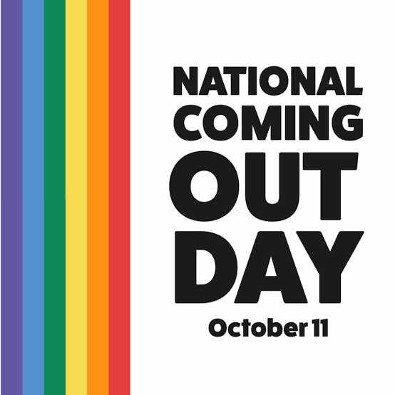 Poster voor Coming Out Day met regenboogkleuren en tekst 'National Coming Out Day October 11'.