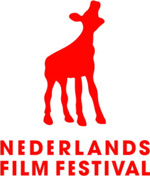 Giraffe beeld bij Nederlands Film Festival in Middelburg, met festivallogo en kleurrijke achtergrond, voor een filmtheater website.